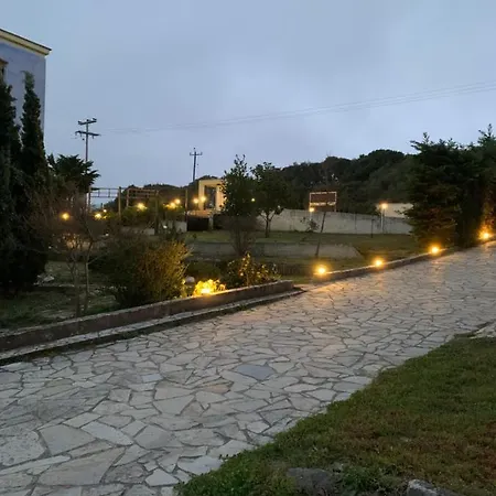 Kaliepia بيت ضيافة